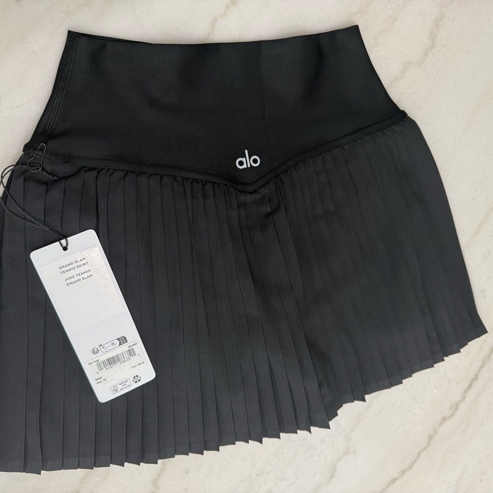 ALO Yoga Black Pleated Skater Mini Skirt